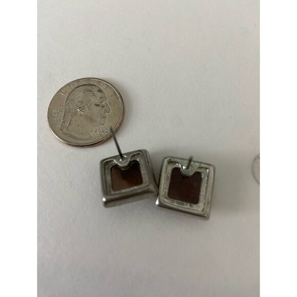 brown square earrings - Picture 3 of 4